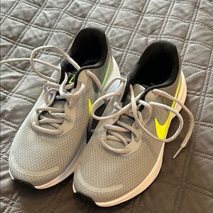 Women’s Nike Gray and Neon Yellow Sneakers